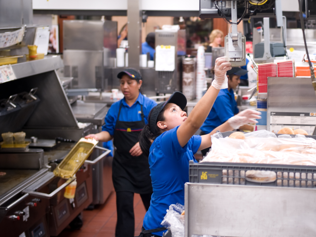 beware-the-cost-of-convenience-how-much-fast-food-workers-really-make