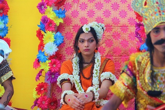 Hindi Short Story- Debashri Narad