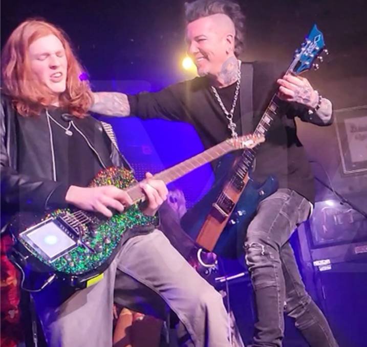 Leland Francis Fraser is in a Band - The Alligators