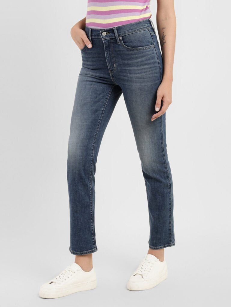 On a Quest to Discover the Perfect Pair: An Exhaustive Guide to Women's Pants