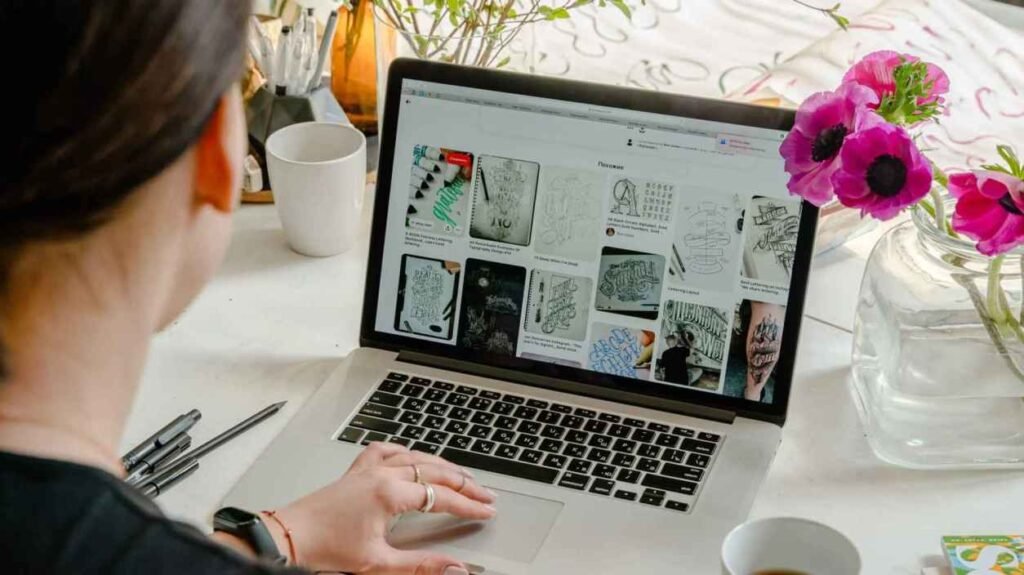 5 Lucrative Online Businesses