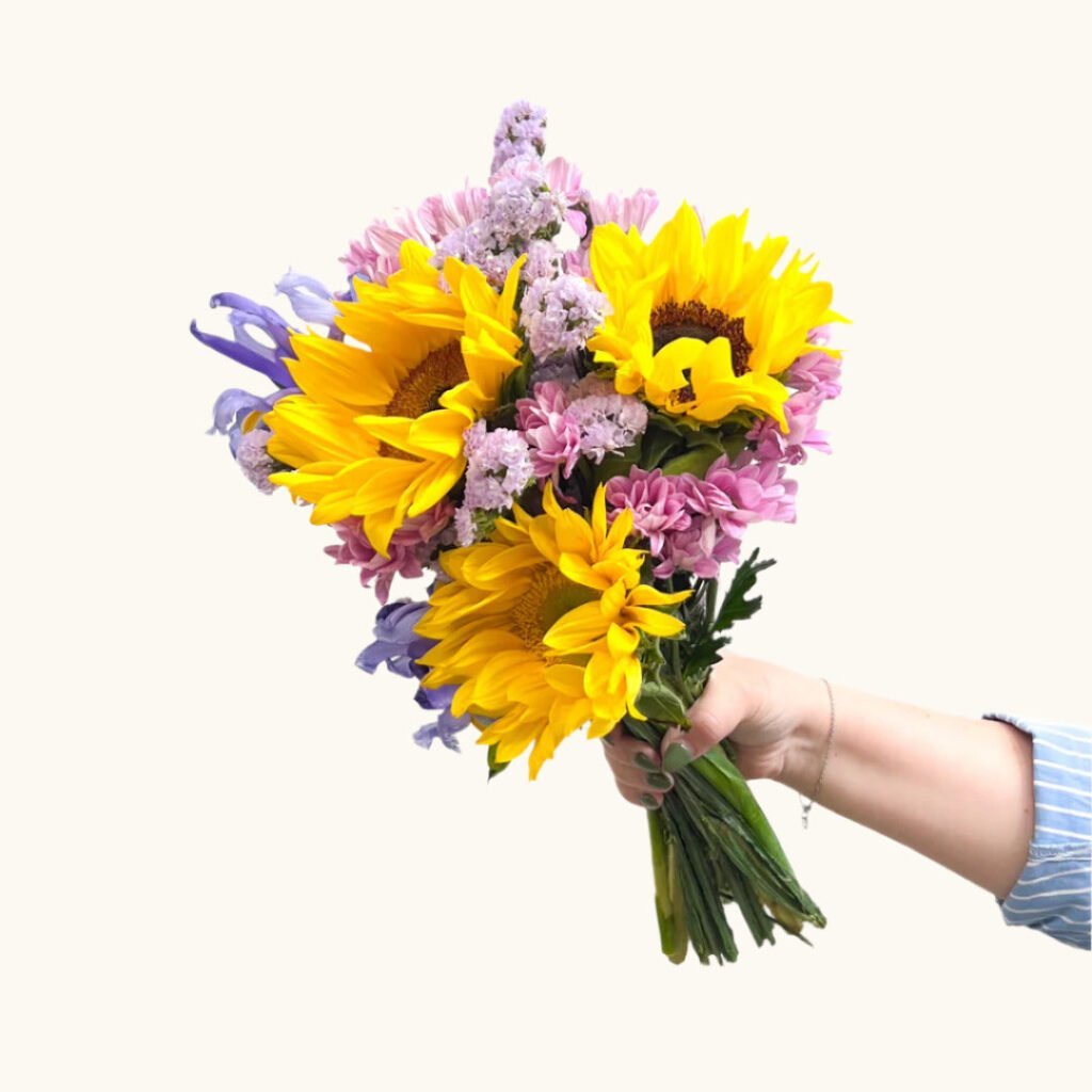 Send Love And Joy: Flower Delivery To Mascot Made Simple